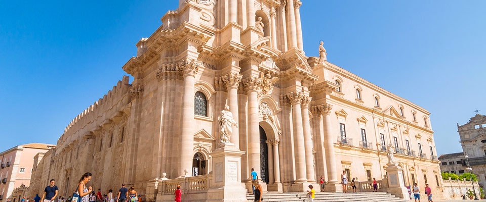 syracuse-tour-from-giardini-naxos